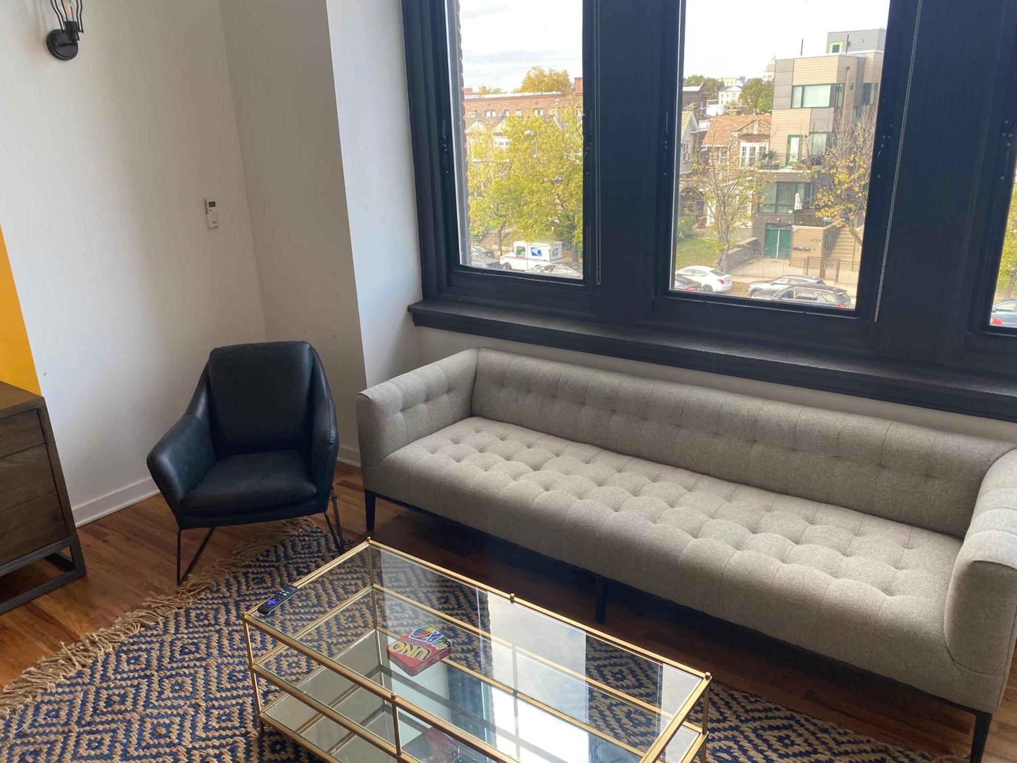 Sosuite At West Lofts - West *